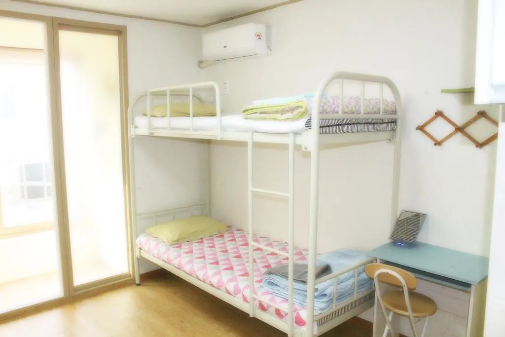 Patio 59 Hongdae'S Head Hostel Seoul South Korea